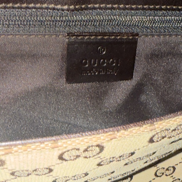 GUCCI 
Monogram Wooden Chain Flap Brown preowned excellent condition - Picture 11 of 12